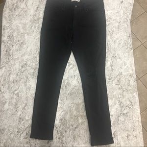 Levi’s black 711 skinny size31
